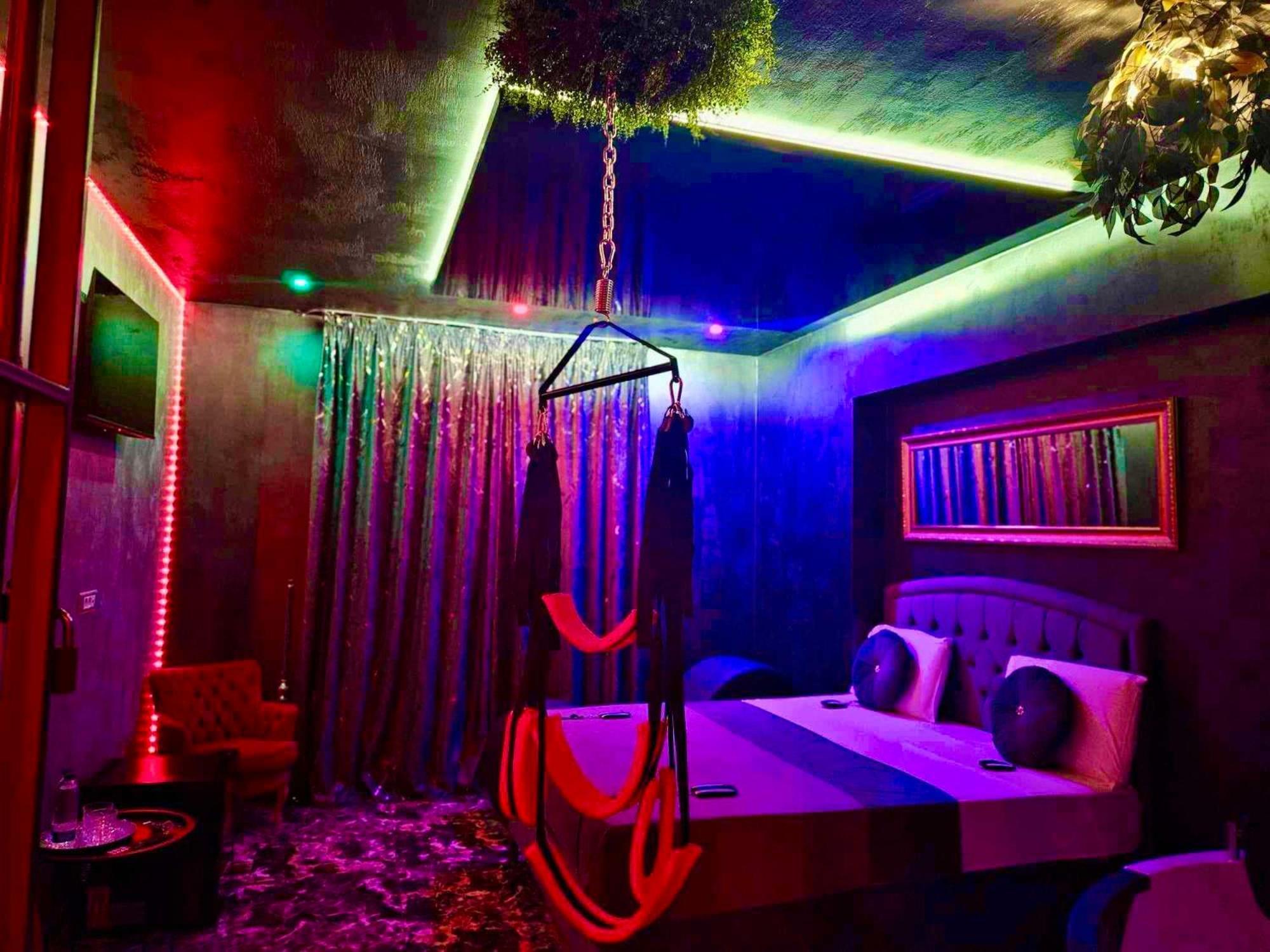 Love Room Bucharest Exterior photo